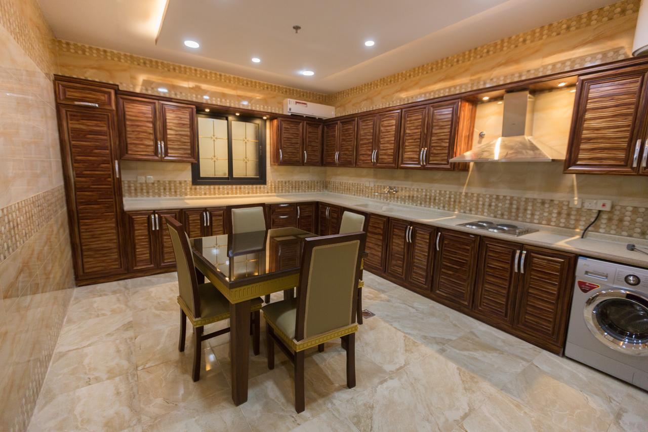 Luxury Hotel Apartments Tabuk Exterior foto