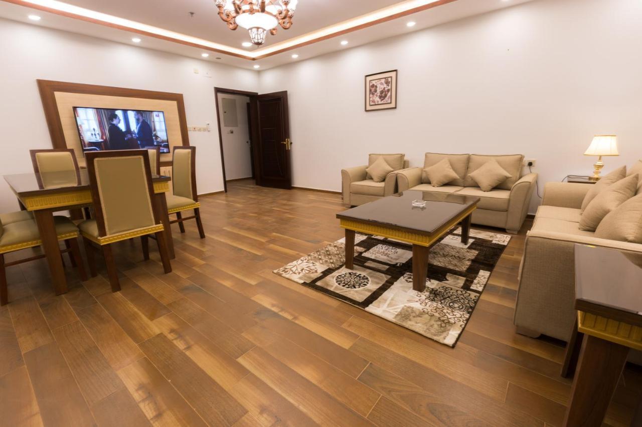 Luxury Hotel Apartments Tabuk Exterior foto